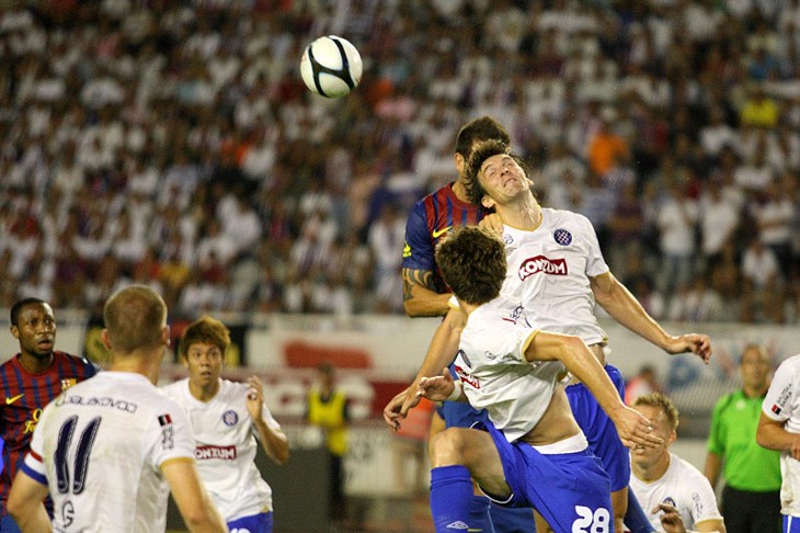 Video: Rani bljesak Stokea za prednost