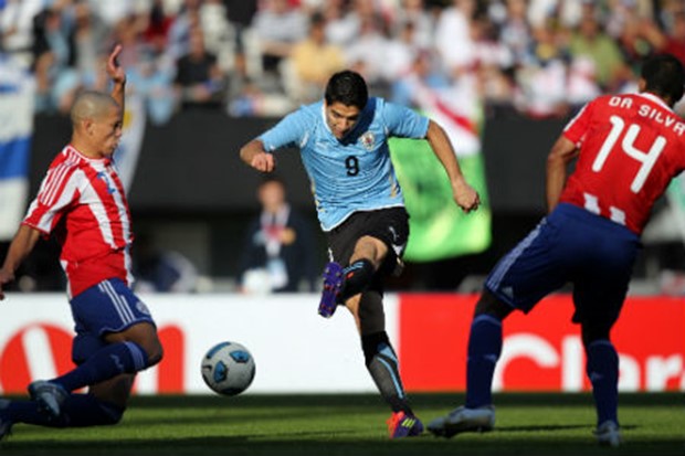 Dalglish: "Nećemo žuriti sa Suarezom"