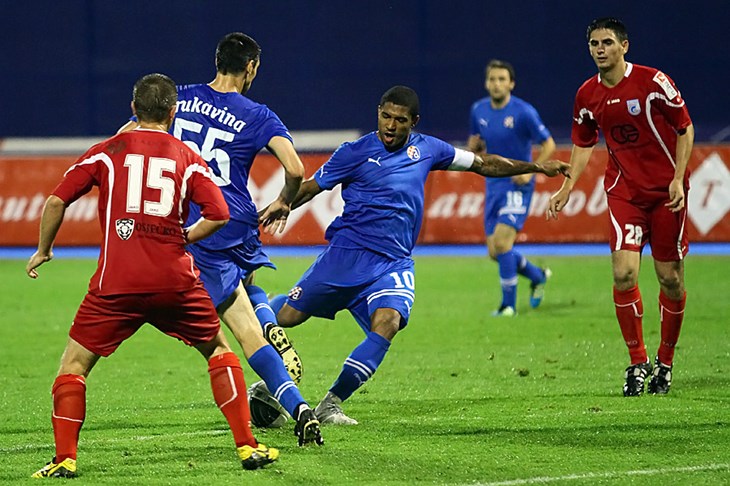 Na krilima novih igrača Modri slomili Cibaliju i nastavili s pobjedama