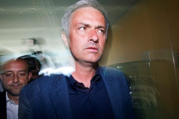 Mourinho: "Ne pregovaramo s Adebayorom"