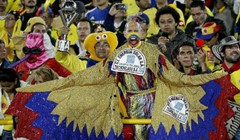 Stopostotna Kolumbija, prolaz Kameruna