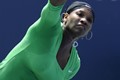 Serena uvjerljiva, Clijsters ozlijeđena