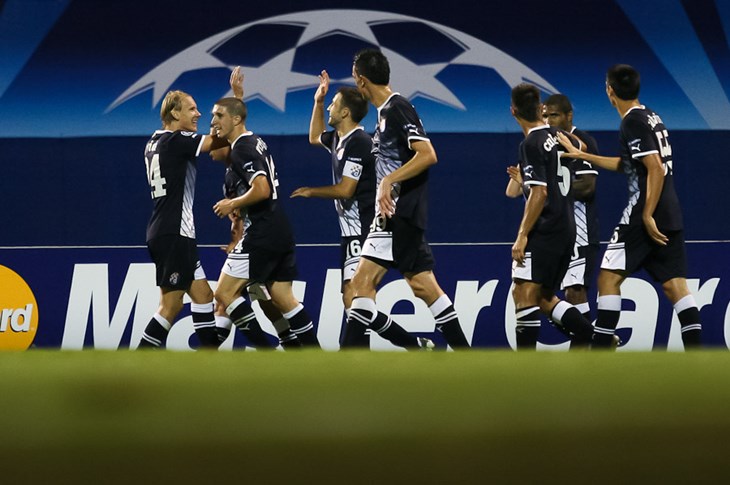 Video: Plavi stroj pregazio Šveđane