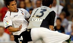 Video: Mestalla slavi Roberta Soldada