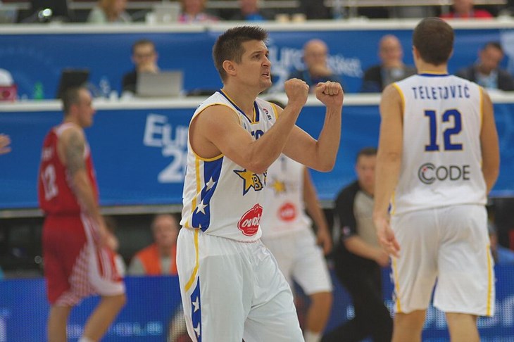 Aco Petrović s popisa od 16 igrača izostavio Savovića i Kuzmića