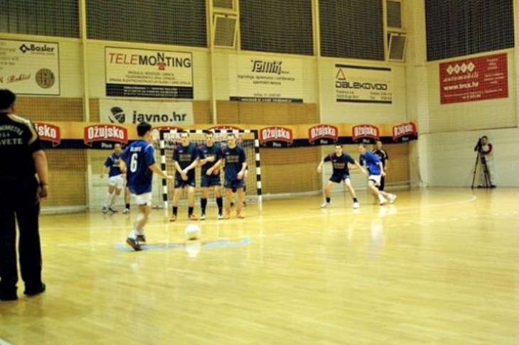 Cvjetnom zaslužena titula, Sportnetovci treći