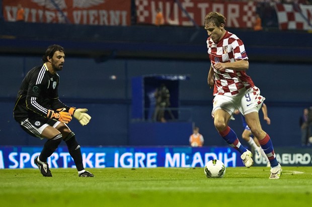 Jelavić: "Sretan sam u Rangersima"