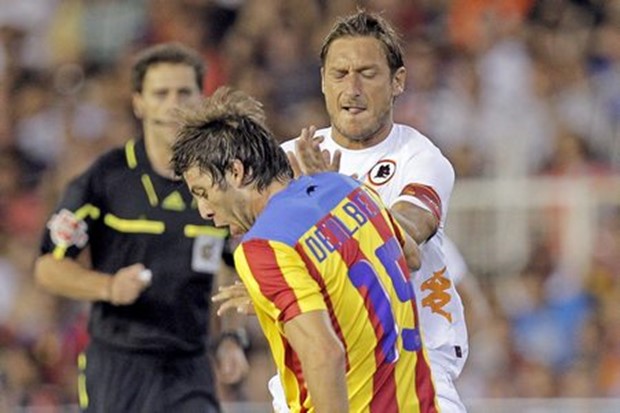 Totti: "Moramo stati iza trenera"