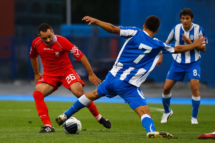 Pjesnici u Maksimir bez bijele zastave po prijeko potrebne bodove