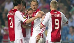 Ajax cilja "dvicu", sraz uglednih debitanata