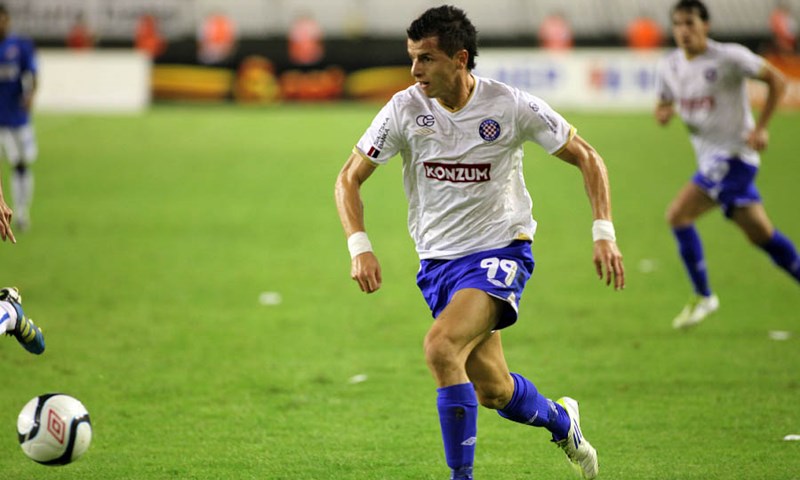 Anas Sharbini "zapeo u prometu", i Hajduk i Anas Al Ittihad prijavili Fifi