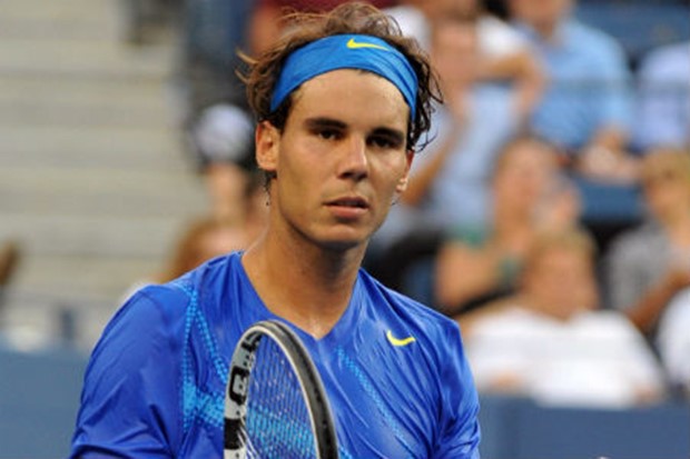 Nadal i brani i napada