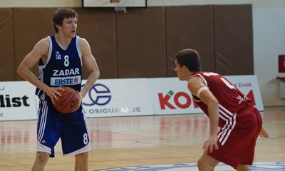 Zadrani "preplivali" Kvarner slobodnim stilom