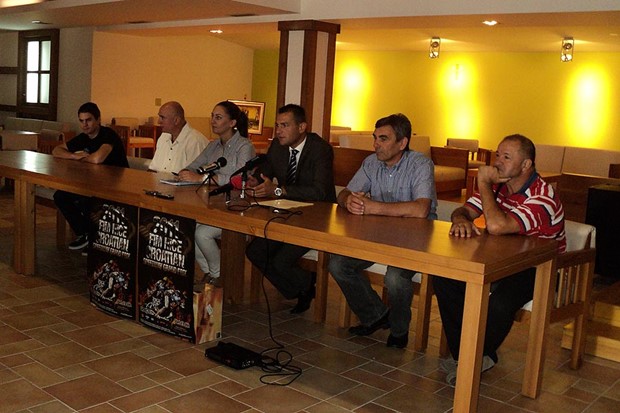 Video: Hoće li Pavlic braniti hrvatske boje?