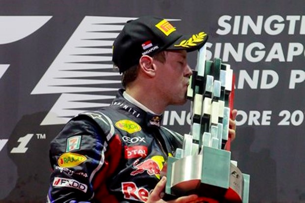 Vettel na Marsu i Hamiltonova glava