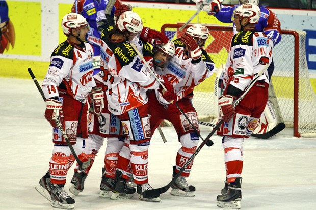 KAC-u derbi, Jesenicama bod u Salzburgu