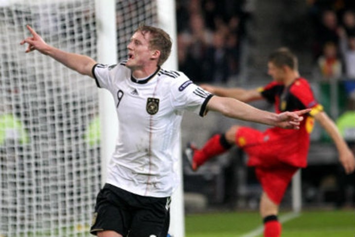 Stopostotna Njemačka, Turska u bubanj