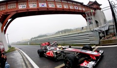 Hamilton prekinuo niz Red Bulla