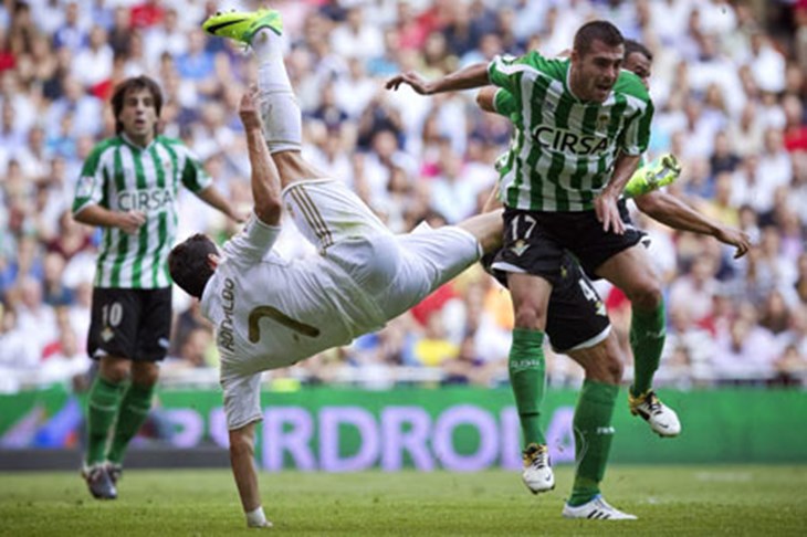 Video: Higuain "sredio" Betis