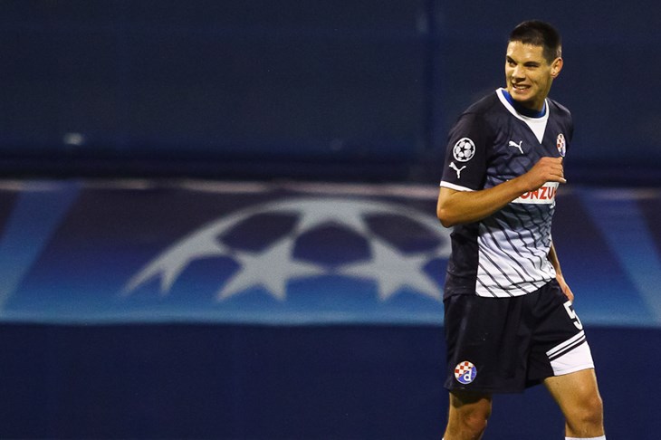 Rukavina u posljednjim trenucima utakmice donio remi Dinamu na europskoj premijeri