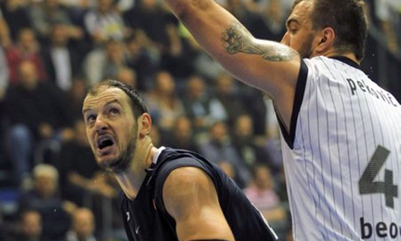 Efes uvjerljiv u Beogradu