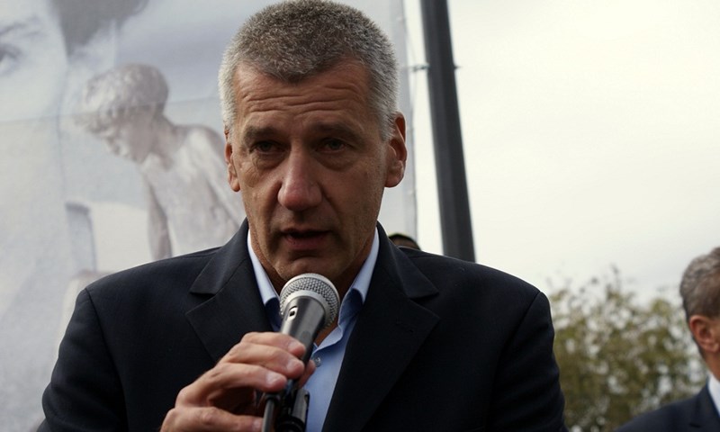Petrović: "Pa kako ste to odgojili dijete?"