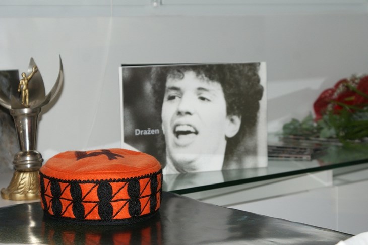 NBA Božićna priča: Petrović među legendama