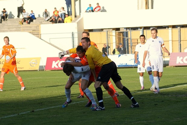 Aganspahić već stigao u Osijek, Čejvanović dolazi na probu