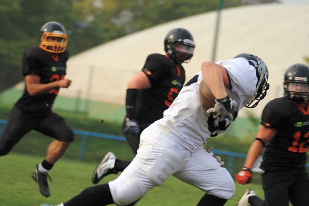 Zagreb Raidersi daruju nezbrinutu djecu