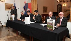 Izdana "enciklopedija" Hajduka