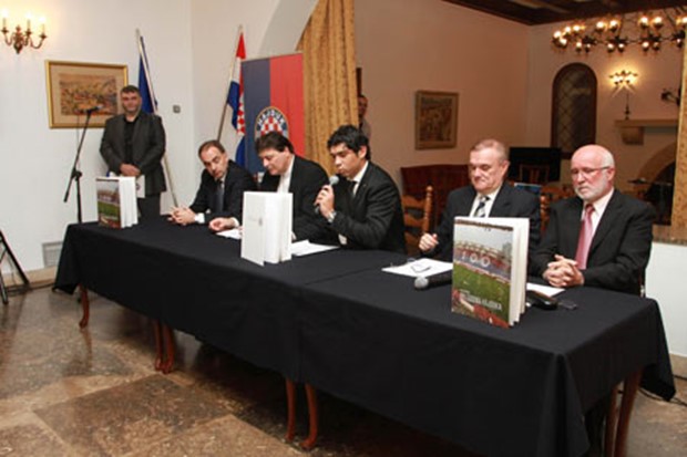 Izdana "enciklopedija" Hajduka