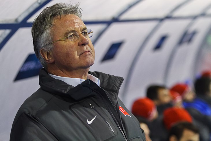 Hiddink napustio Anži i postao favorit za Barceloninu klupu