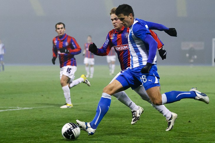 Lokomotiva prešla preko Hajduka