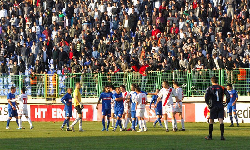 Široki Brijeg i Željezničar u finalu