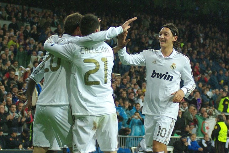 Video: Ajax napadao, Real zabijao