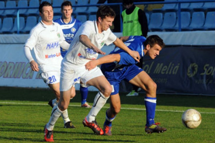 Santini slomio otpor Lučkog