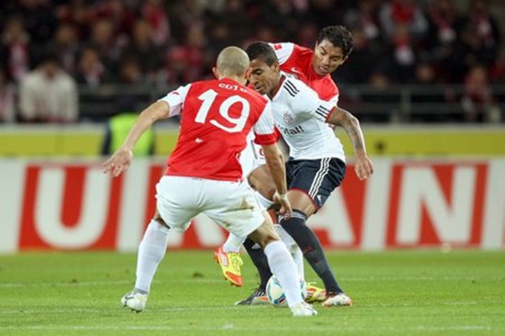 Video: Bayern posrnuo kod Mainza