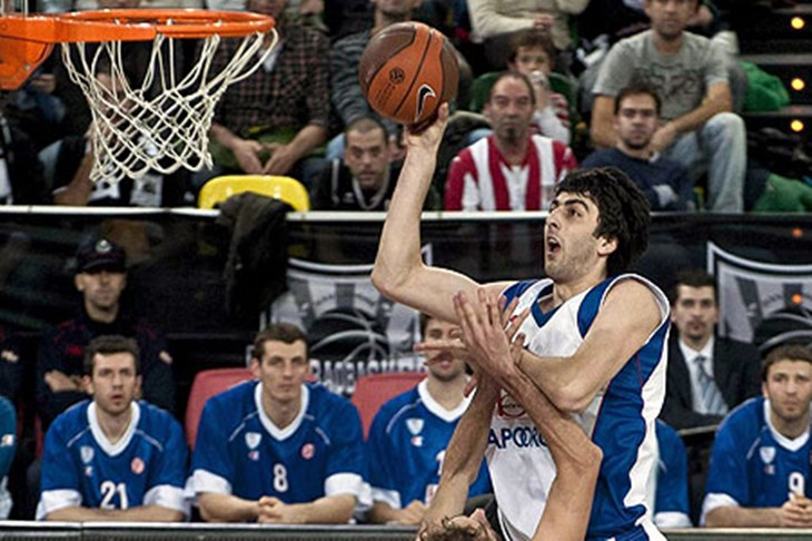 Video: Basile sa sirenom šokirao Bilbao