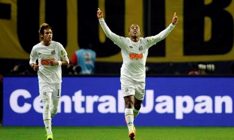 Video: Tri bisera Santosa za finale