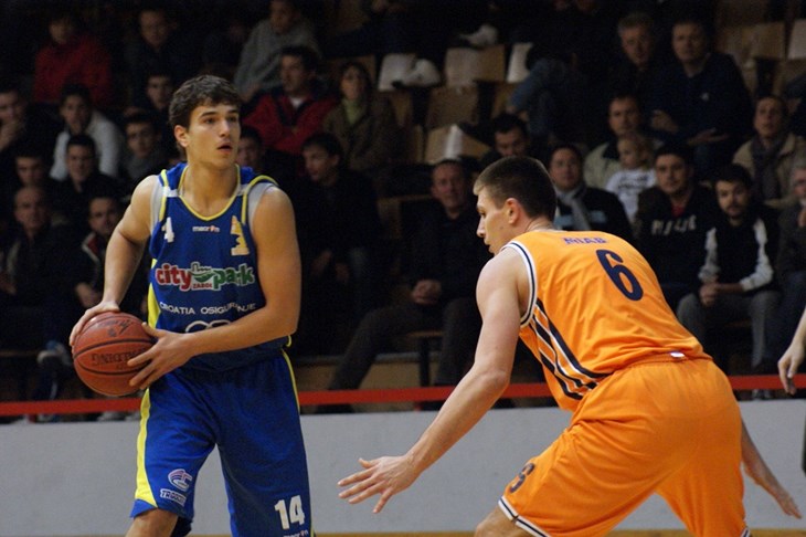 Sonik prekratak u Bedekovčini