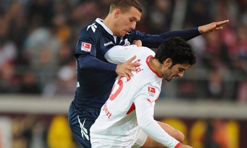 Bayernu prvoligaš, Borussiji četvrtoligaš