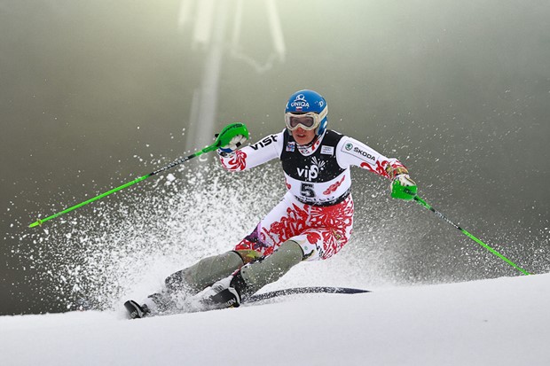 Zuzulova u nesigurnom vodstvu