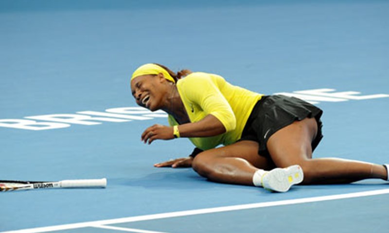 Ozljeda Serene, Stosur izbačena