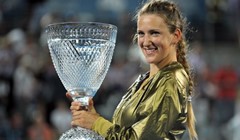 Azarenki deveti trofej