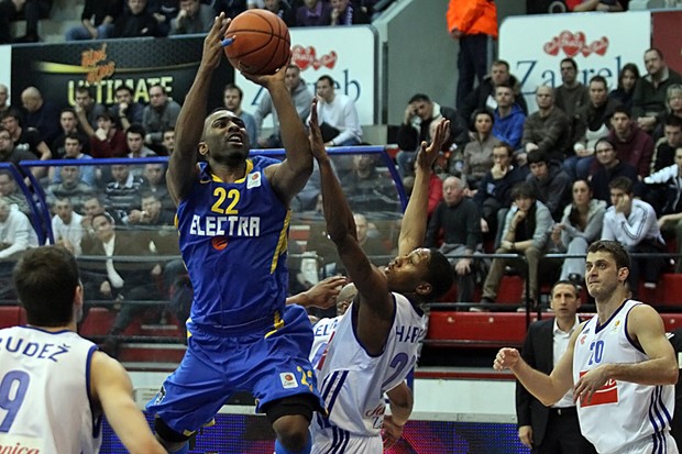 Maccabi na korak do polufinala