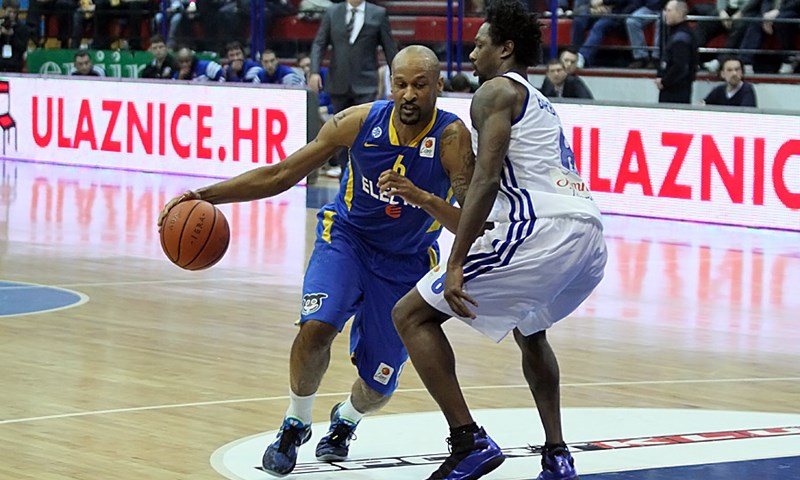Maccabi zadržao jednog od ključnih igrača, Devin Smith produžio na još dvije sezone