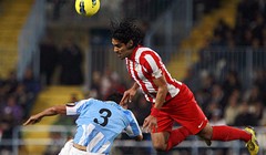 Falcao "torpedirao" Žutu podmornicu