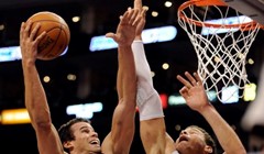 Fisher srušio prvake, Anderson Knickse