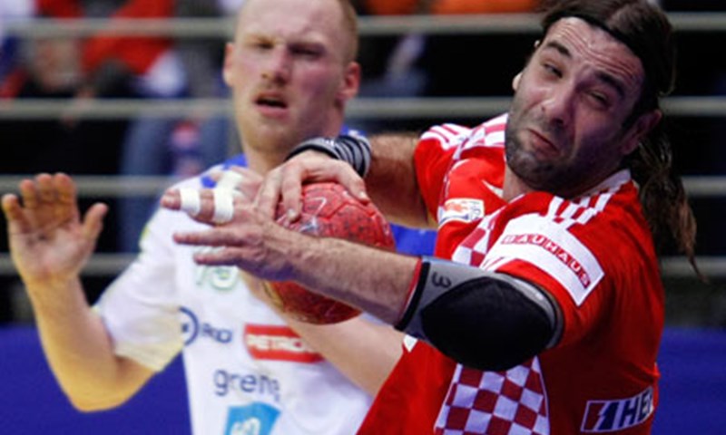 Hrvatska i Srbija preuzimaju vrh