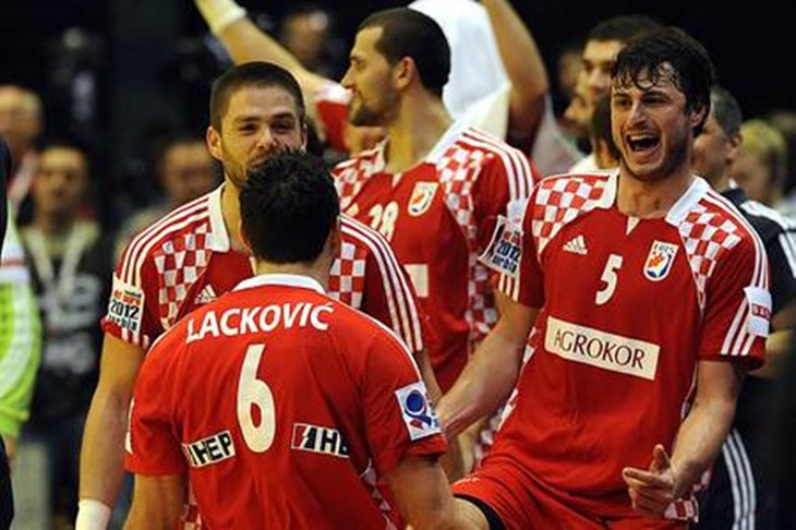 Hrvatska u polufinale, Francuzi doma!